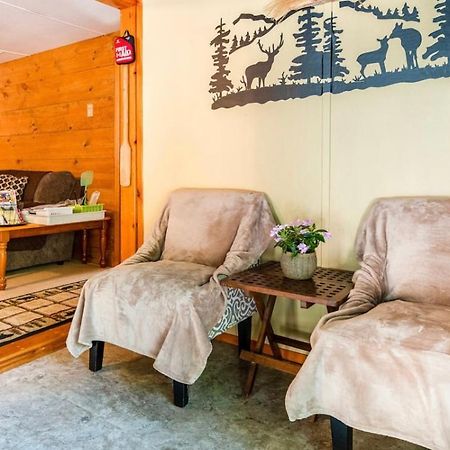Pocono Cabin With Private Pool At Shawnee Mtn East Stroudsburg Exterior foto